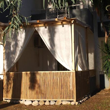 Elia Boutique Studios Kalithies Luaran gambar