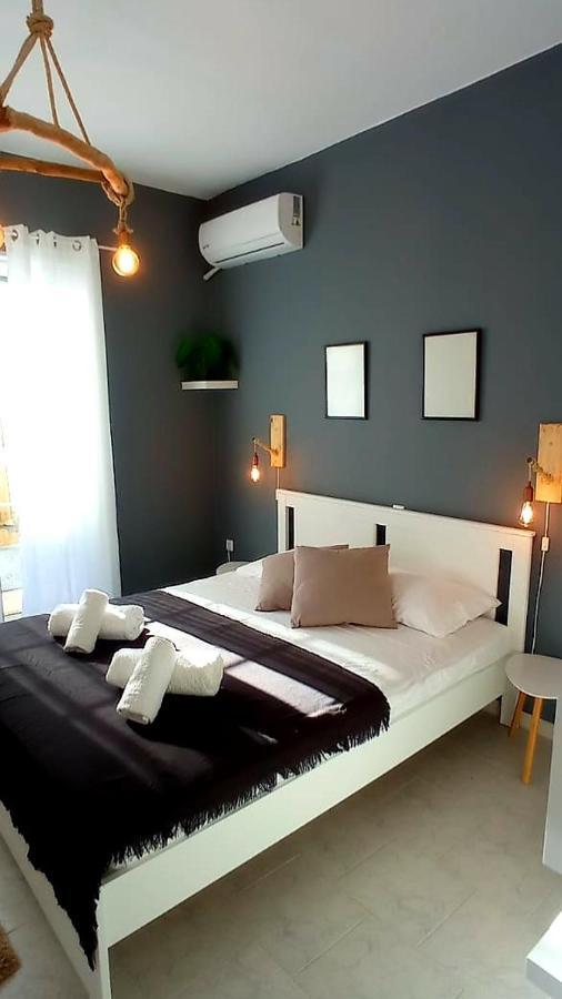 Elia Boutique Studios Kalithies Luaran gambar